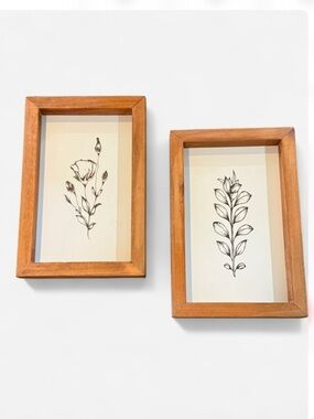 Decocrated White & Black Floral Wall Decor w/ wood frame